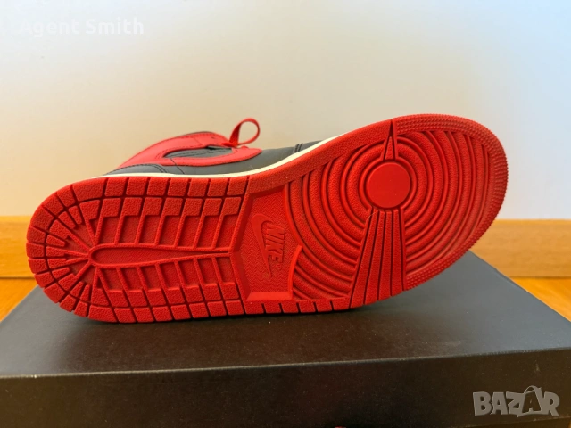 Nike Jordan 1 Mid, снимка 9 - Маратонки - 53492187