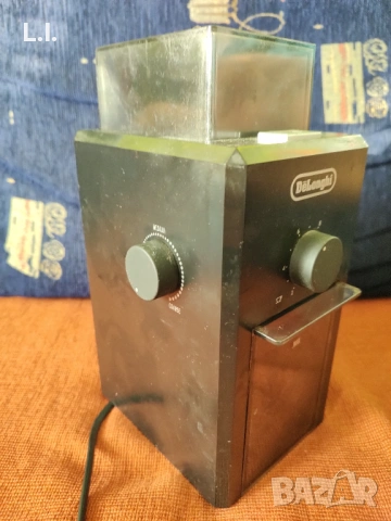 Кафемвлачка Delonghi, снимка 3 - Кафемашини - 53667317