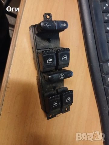 Бутони ел.стъкла за Голф 4,Пасат В5 и В5.5,Октавия и Леон 1J4 959 857