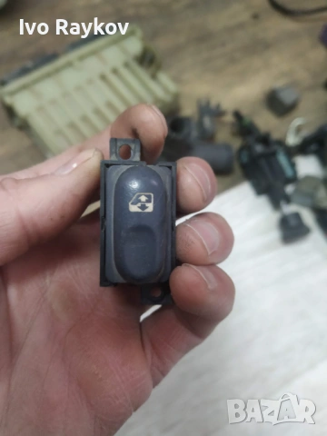 Преден десен бутон прозорец за Renault Espace III , 7700875678