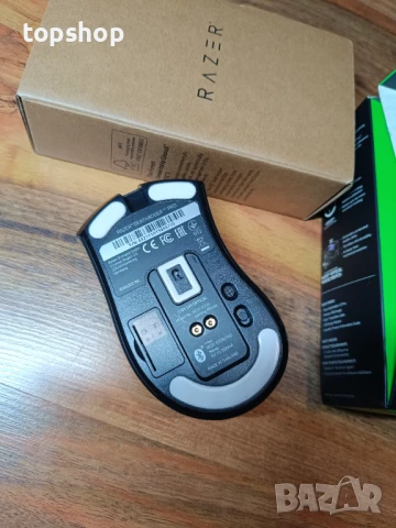НОВА, ТЕСТВАНА, ПЕРФЕКТНА безжична мишка Gaming Razer DeathAdder V2 Pro, 20K DPI, 2.4GHz..., снимка 11 - Клавиатури и мишки - 50502537