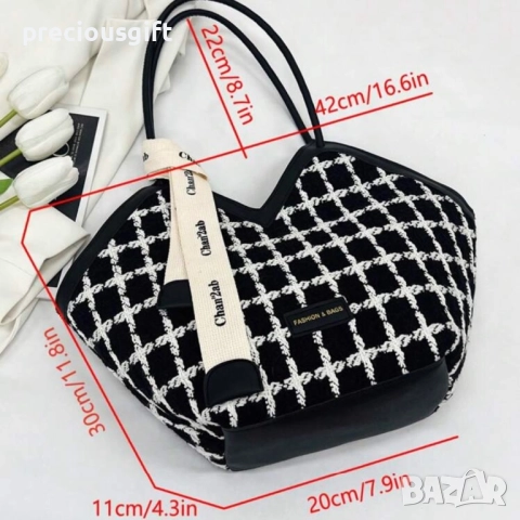 Дамска черна чанта, снимка 6 - Чанти - 51461920