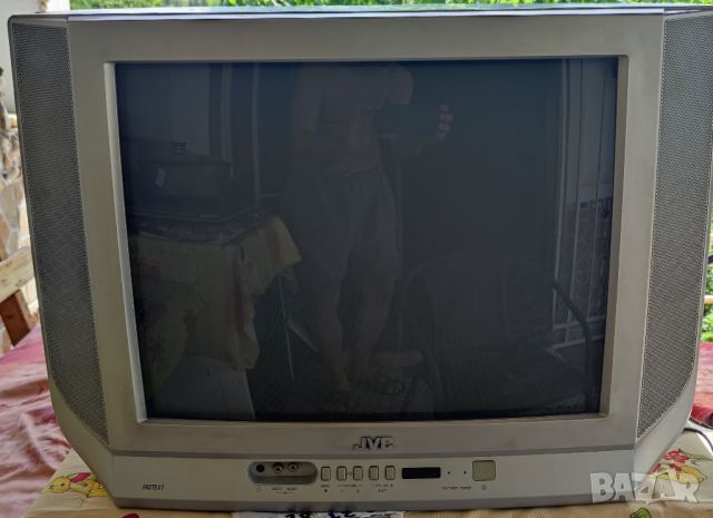 Телевизор JVC 21" с кинескоп, снимка 1 - Телевизори - 46438064