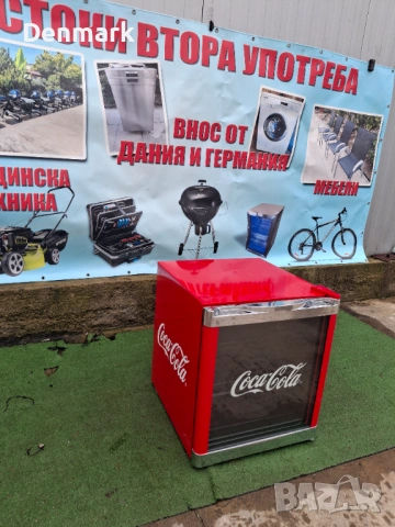 Малка хладилна витрина - Coca Cola
