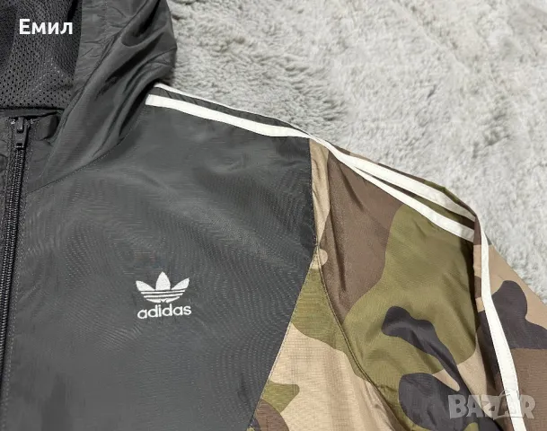 Мъжко яке Adidas Windbreaker Jacket, Размер М, снимка 4 - Якета - 47827373