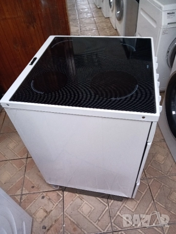 Свободно стояща печка с керамичен плот Voss с две години гаранция!, снимка 3 - Печки, фурни - 52082687