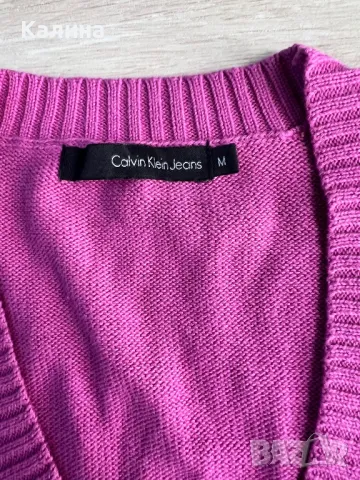 ЧИСТО НОВ Топ Calvin Klein Jeans, снимка 4 - Корсети, бюстиета, топове - 49972769