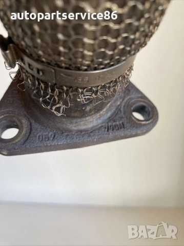 Изпускателен колектор десен за Volkswagen Phaeton 3.0 Tdi (2008) 059790N, снимка 2 - Части - 54190608