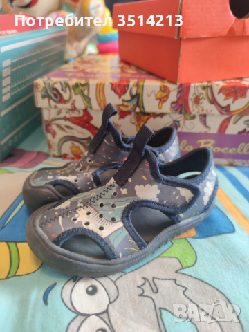 Детски обувки и маратонки, снимка 10 - Детски маратонки - 44984562