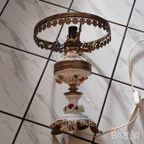 Стара порцеланова,настолна лампа. , снимка 3 - Антикварни и старинни предмети - 52650429