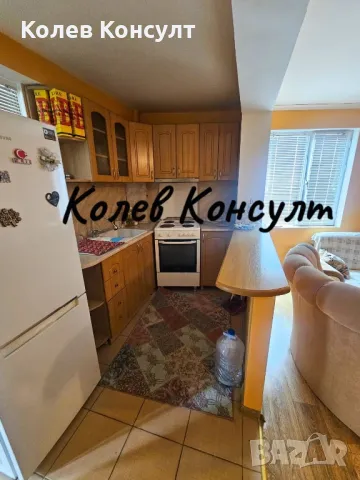 Продавам двуетажна къща в град Хасково,кв.Маледонски , снимка 3 - Къщи - 49831589