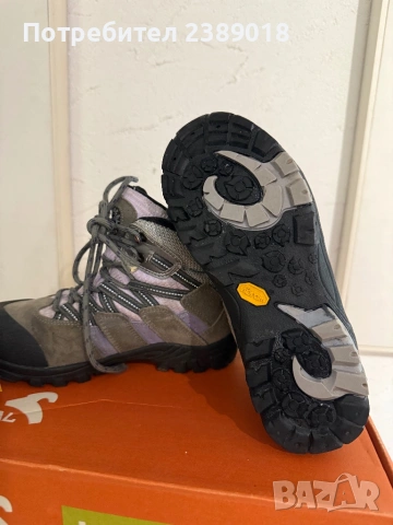 Туристически обувки  BOREAL, снимка 2 - Детски обувки - 53980736
