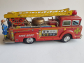 Стара японска тенекиена играчка Пожарен камион., снимка 3