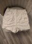 Къси панталони от дантела, снимка 1 - Къси панталони и бермуди - 45178334