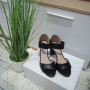 Дамски сандал на среден ток, снимка 1 - Дамски ежедневни обувки - 44940021