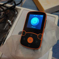 AGPTEK MP3 плейър Bluetooth 5.0 Sport 32GB с 1,5 инчов TFT цветен екран НОВ, снимка 7 - MP3 и MP4 плеъри - 45063849