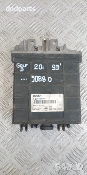Компютър VW Golf 3 2.0i 1993г. 037906024D 0261203266, снимка 1