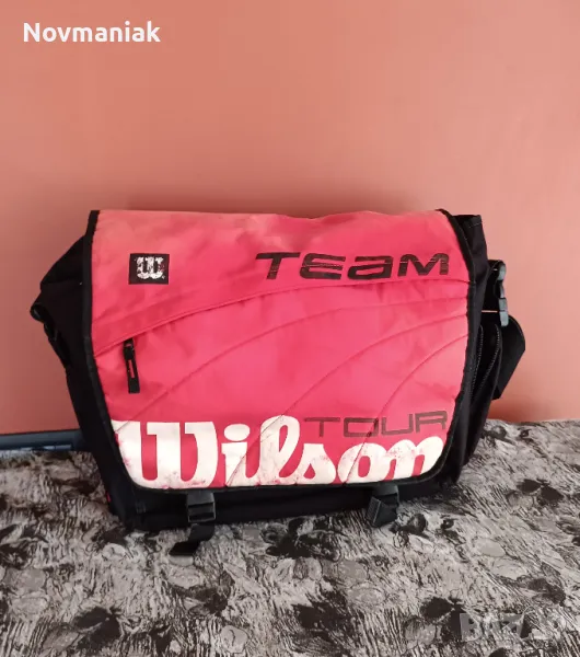 Wilson Tour TeamВ Добро Състояние , снимка 1