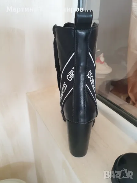 Нови Дамски боти , снимка 1