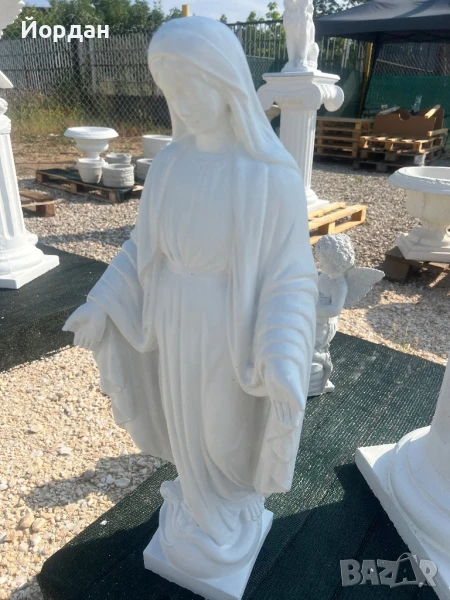Градинска фигура Дева Мария , снимка 1