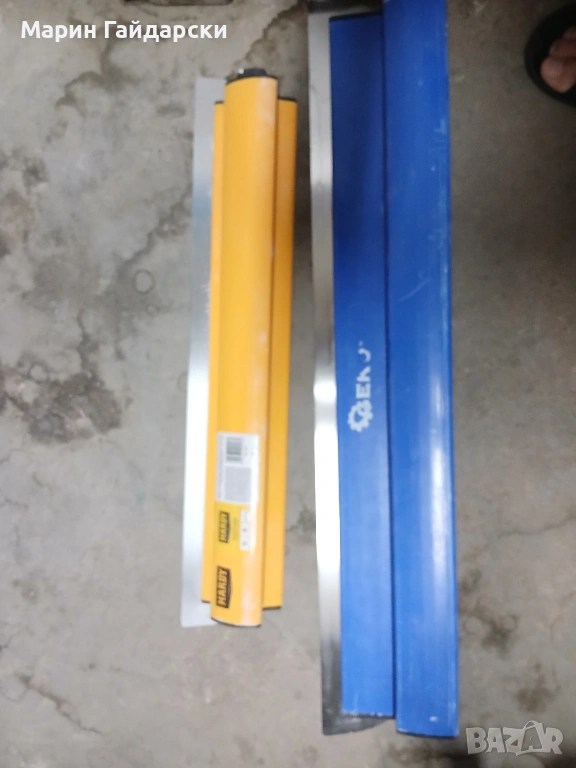 Продава нож за шпакловка 2 бр., снимка 1