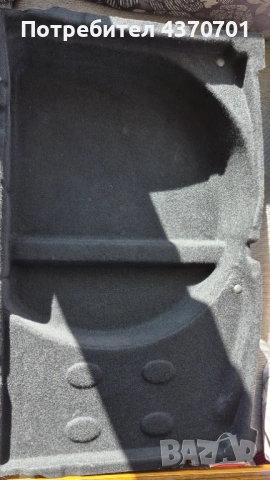 Кора за багажник над резервната гума Mercedes W203