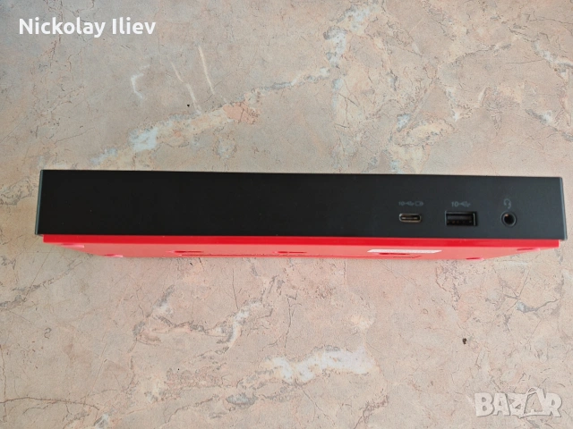Докинг станция Lenovo thinkpad universal Thunderbolt 4 Dock , снимка 2 - Друга електроника - 53877036