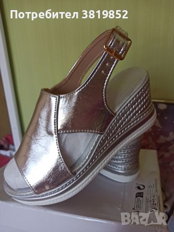 Продавам нови сребристи сандали, снимка 1 - Сандали - 46065260