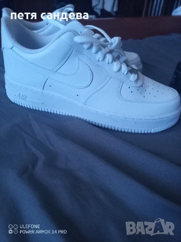 Продавам маратонки NIKE 