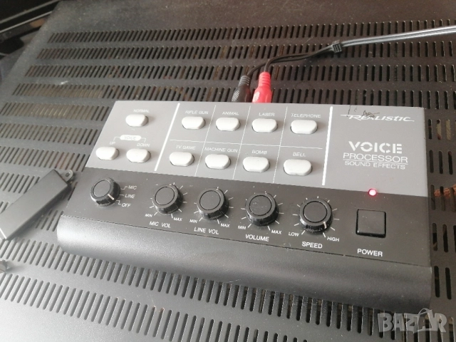 Аудио-Процесор за звукови ефекти Realistic 32-9111, снимка 2 - Ресийвъри, усилватели, смесителни пултове - 51729323