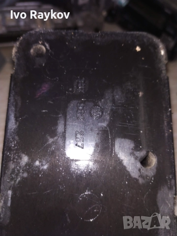 Вакуум помпа централно зааключване Hella VW Golf Passat 357962257, 357 962 257 , снимка 4 - Части - 51818977