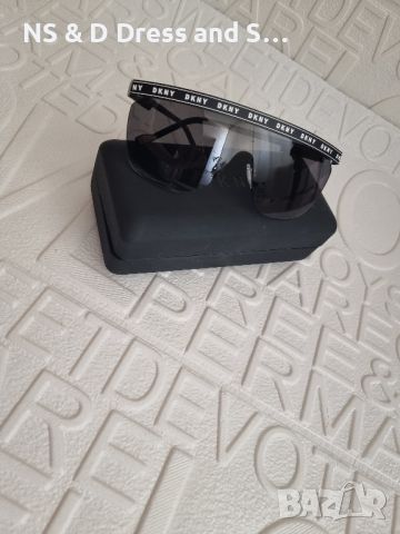 DKNY Дамски слънчеви очила тип маска, снимка 1 - Слънчеви и диоптрични очила - 40015584