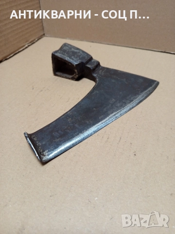 Соц Стара Ръчно Кована Брадва Кривица Номер 1., снимка 2 - Антикварни и старинни предмети - 52092471