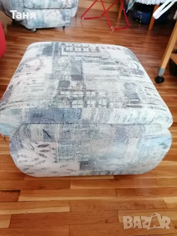 Холна гарнитура от разтегателен диван с железен механизъм, две табуретки и два фотьойла, снимка 9 - Дивани и мека мебел - 49789733