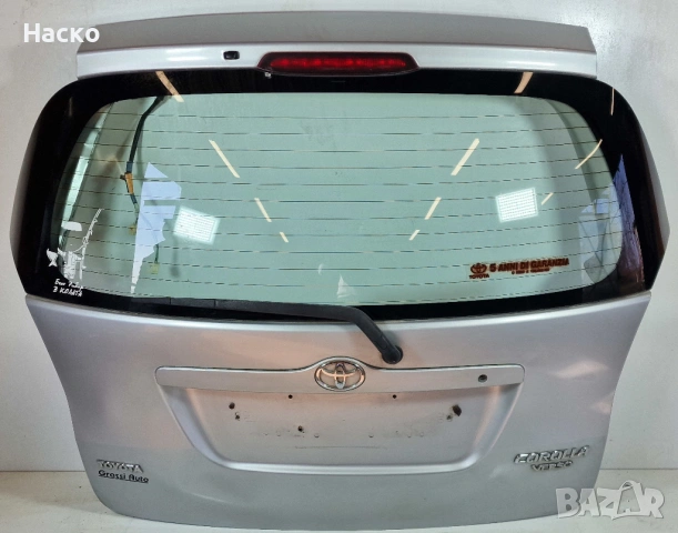 Заден Капак Врата Багажник Задно Стъкло Toyota Corolla Verso Тойота Корола Версо 2000г-2004г