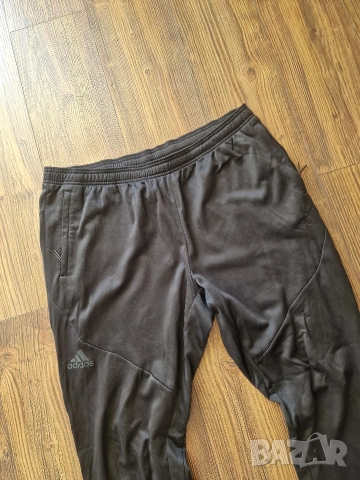Страхотно мъжко спортно долнище ADIDAS размер 2XL, снимка 3 - Спортни дрехи, екипи - 53780262