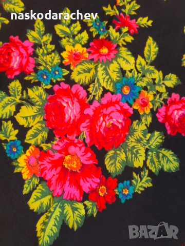 Дамски шал - забрадка ретро, снимка 5 - Шалове - 51692213