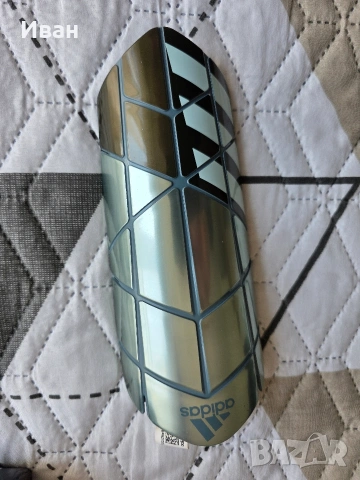 футболни кори adidas L размер