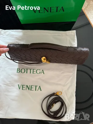 Bottega Veneta дамскъ клъч 30см , снимка 3 - Чанти - 47188603