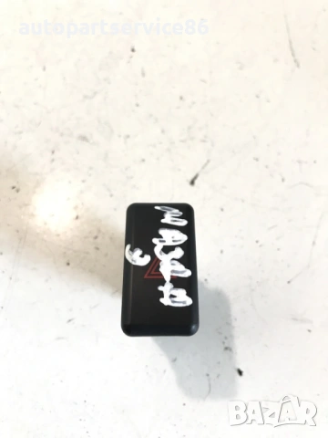 Бутон за аварийни светлини LHD за Mazda 3 1.6 16V (2005) BP4K664H0, снимка 2 - Части - 53661494