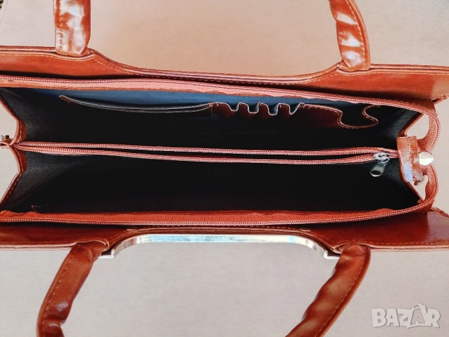 Елегантна дамска чанта, снимка 3 - Чанти - 51578990