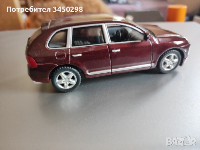 Метална количка Порше Кайен, снимка 4 - Коли, камиони, мотори, писти - 53571518