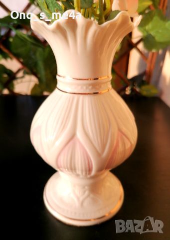Beleek Lotus Blossom порцеланова ваза, снимка 1 - Декорация за дома - 45286393