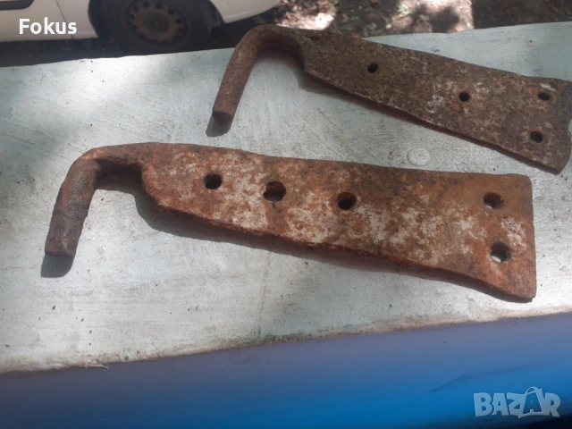 Стари ковани панти за врата порта, снимка 2 - Антикварни и старинни предмети - 53277214