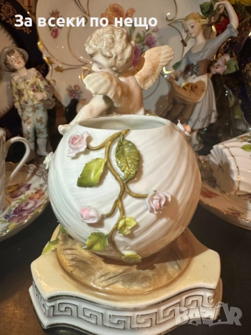 Sitzendorf Germany  Circa 1904 - “Вазата с херувима” Код P1724, снимка 2 - Декорация за дома - 52970041