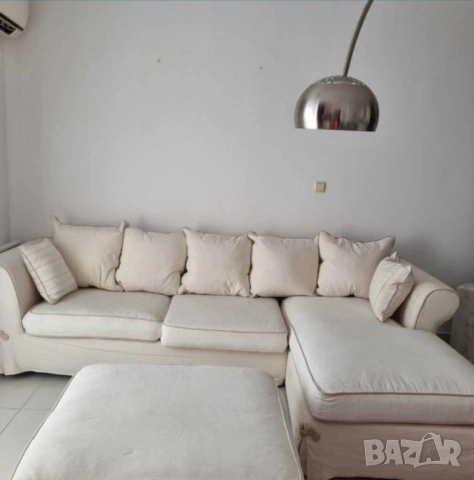 Ъглов диван от гъши пух с лежанка и табуретка Martineli