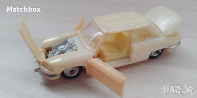 Модел Panhard Tbilisi USSR 1/43, снимка 5 - Колекции - 45479923