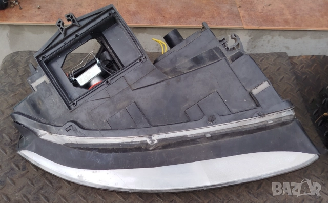 ляв, ксенонов фар Depo,на части -Audi A4 b6, снимка 2 - Части - 51692996