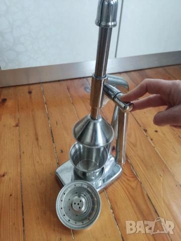 Професионална ръчна цитруспреса, снимка 2 - Обзавеждане на кухня - 53663283