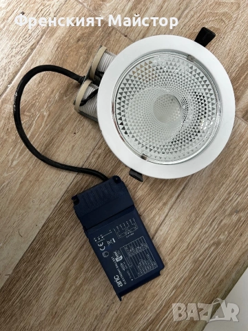 Много видове лампи и халогенни лампи, снимка 6 - Лампи за таван - 54128833